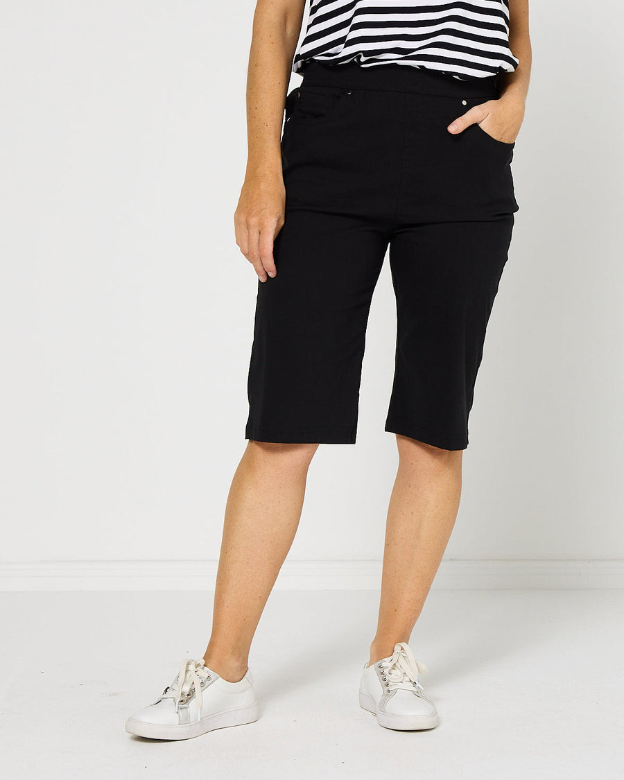 Travel Ease Shorts - Black