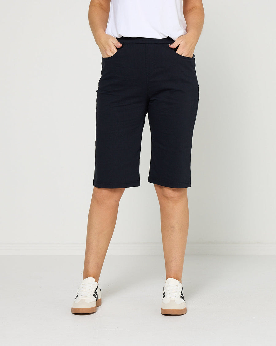 Travel Ease Shorts - Navy