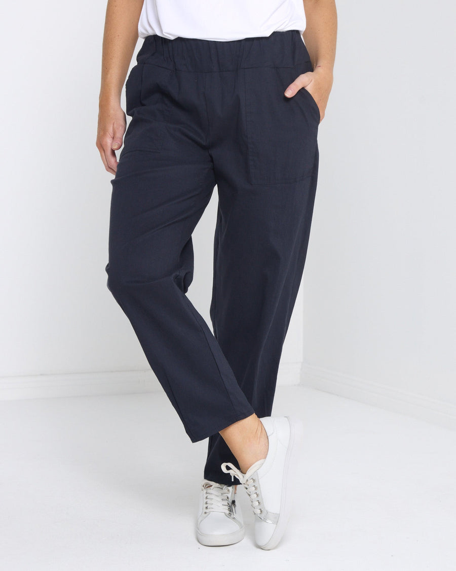 Travel Ease Tuck Pants - Navy