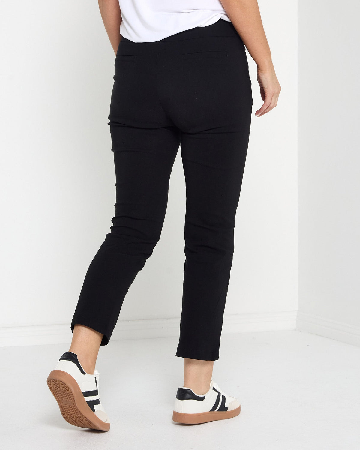 Ella Essential Stretch Pants - Black