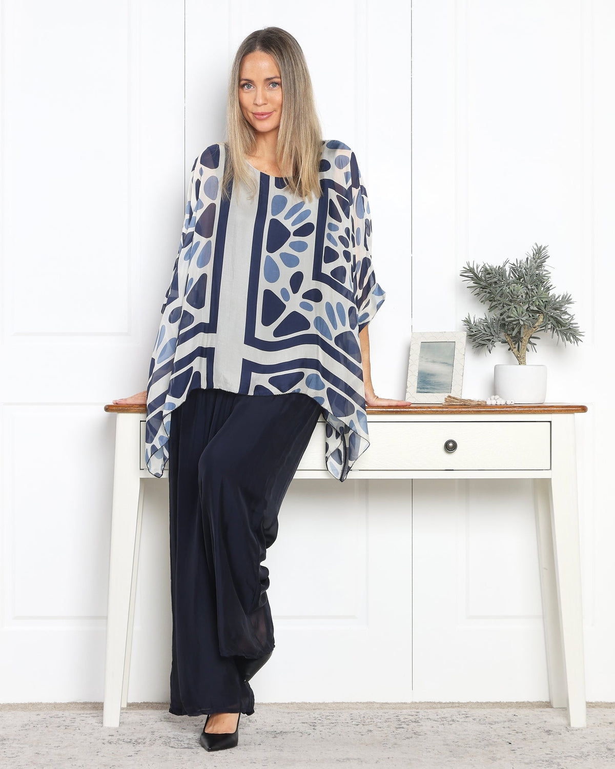 Arlette Silk Pants - Blue Navy