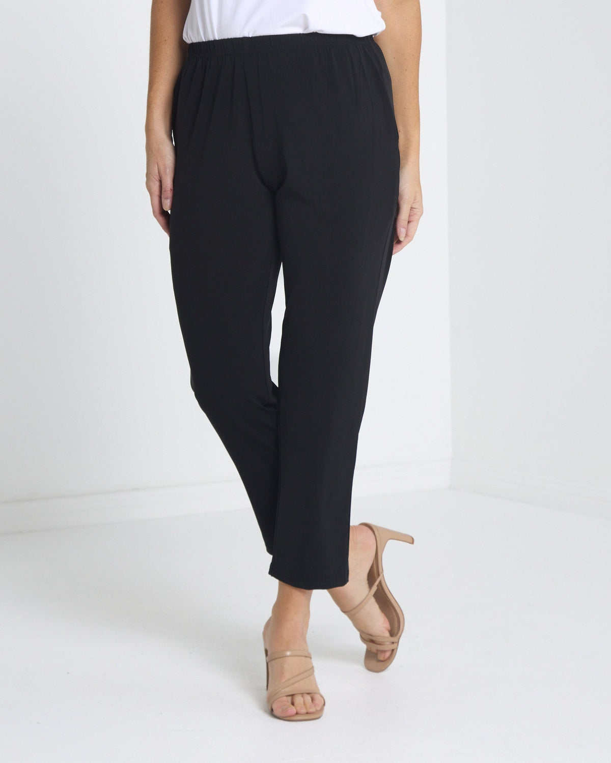 Gianna Petite Pocket Pants - Black