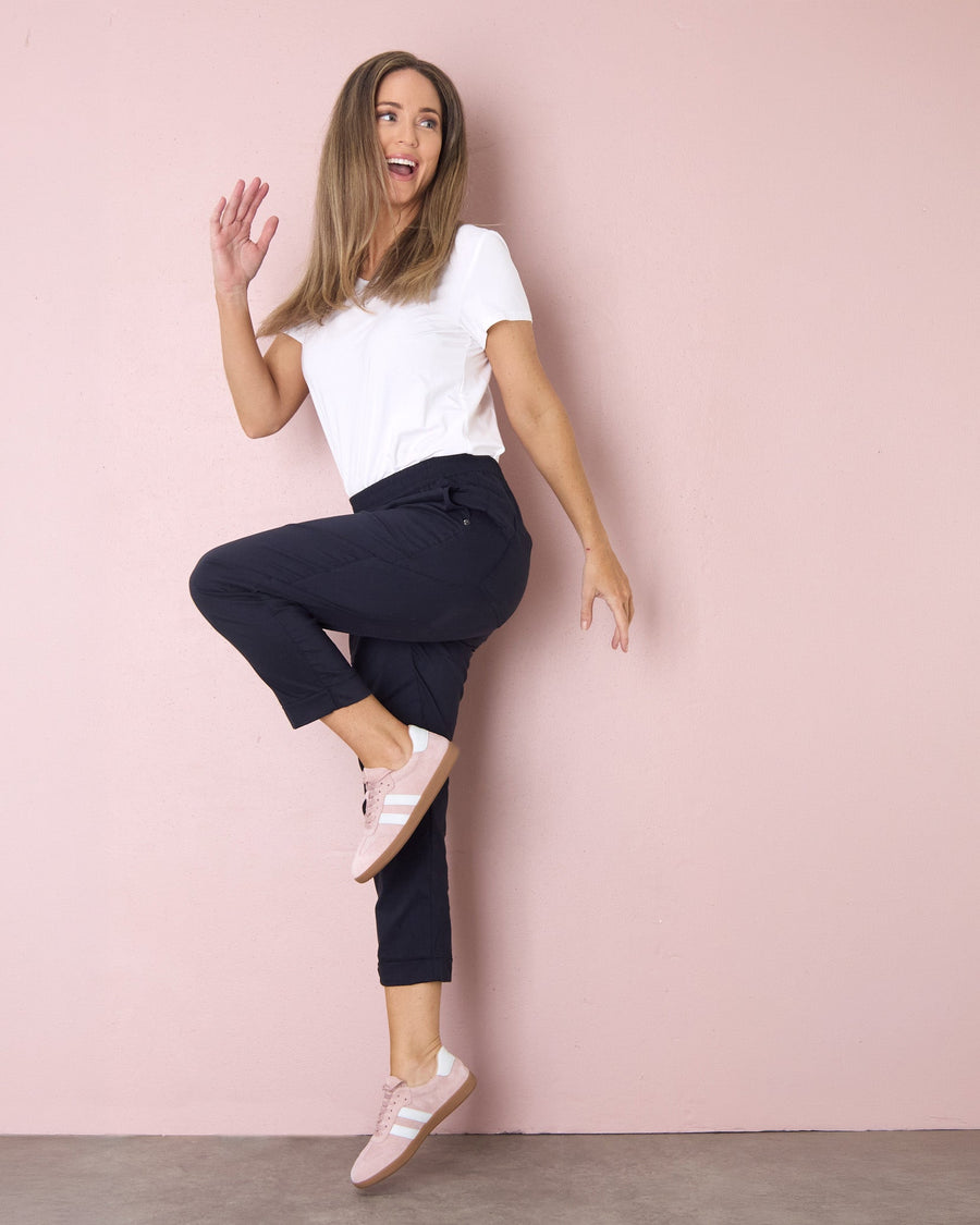 Travel Ease Cuffed Capri Pants - Navy
