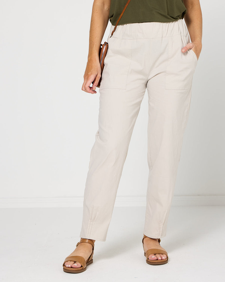 Travel Ease Tuck Pants - Stone