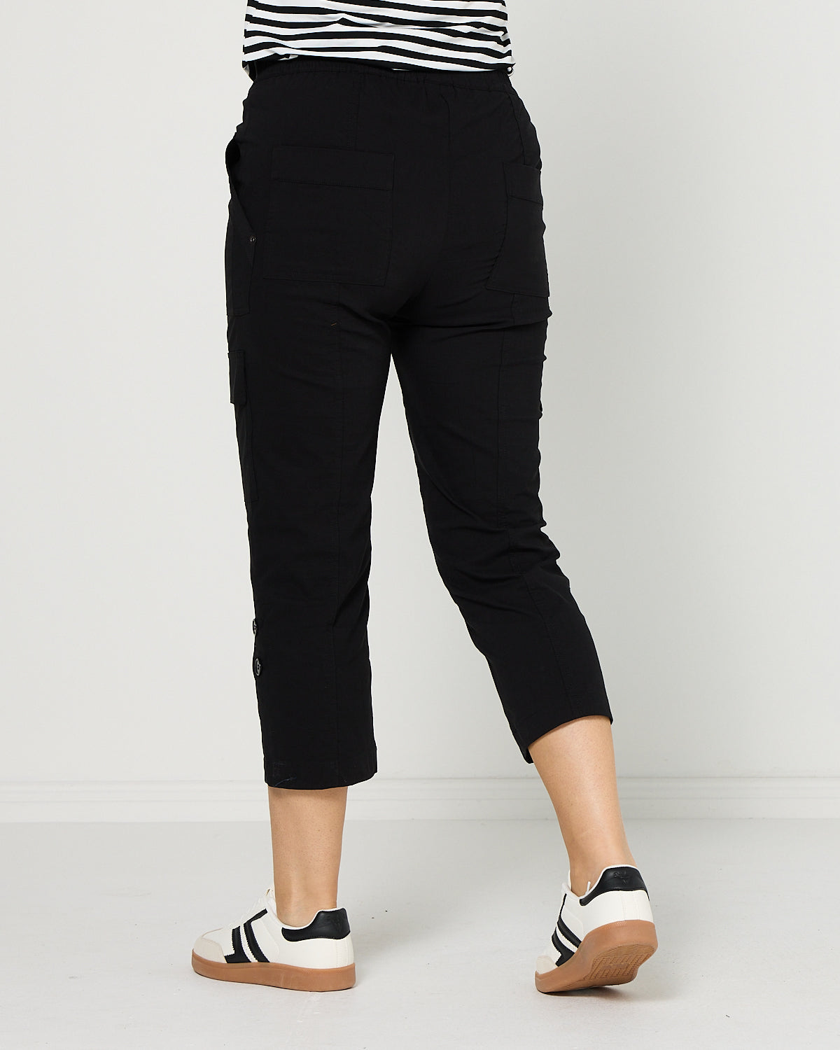 Travel Ease Cargo Pants - Black