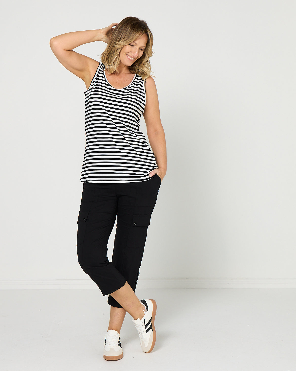 Travel Ease Cargo Pants - Black