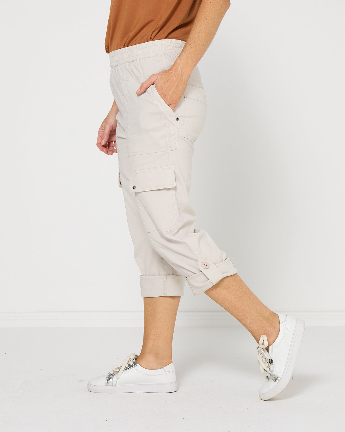 Travel Ease Cargo Pants - Stone