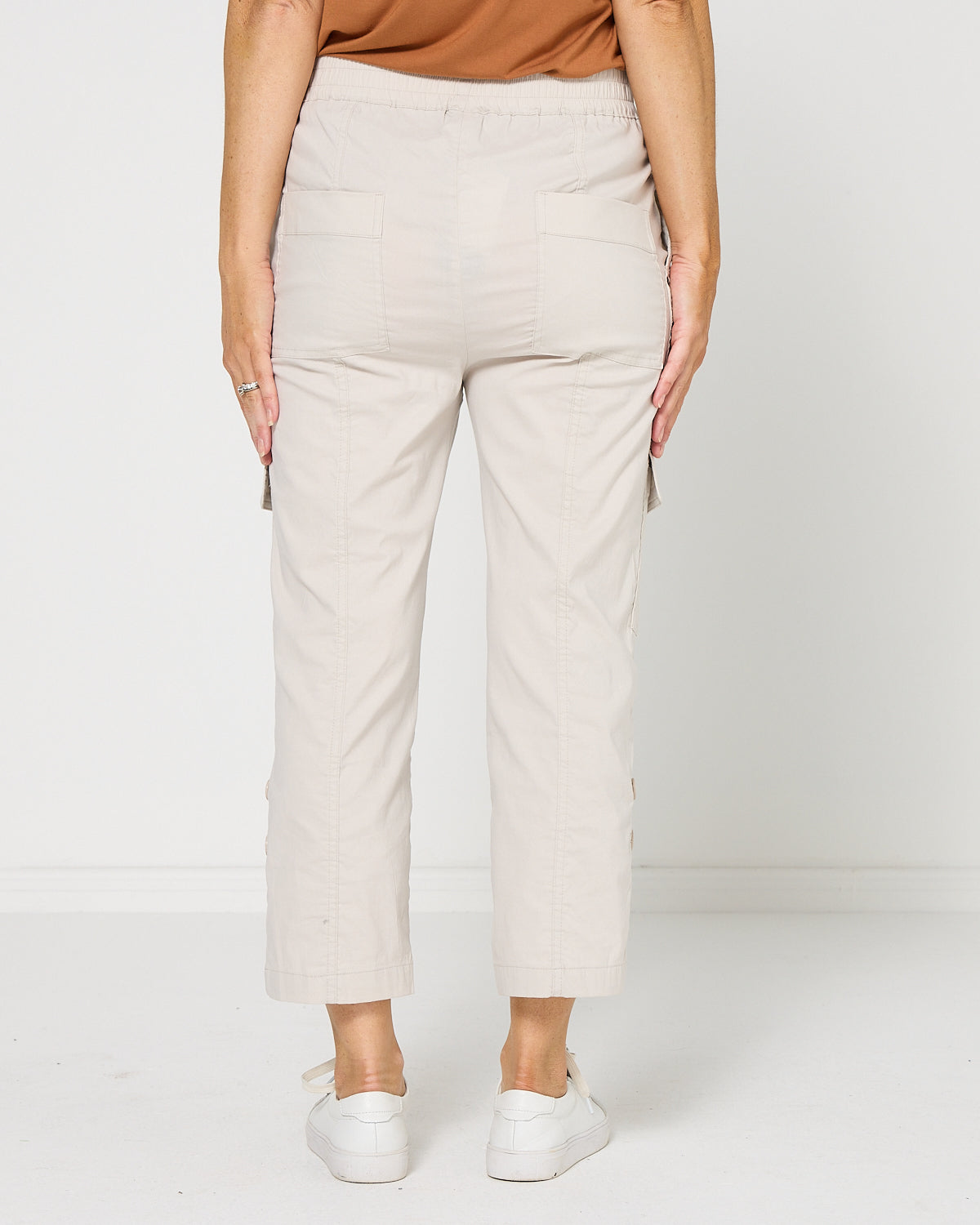 Travel Ease Cargo Pants - Stone