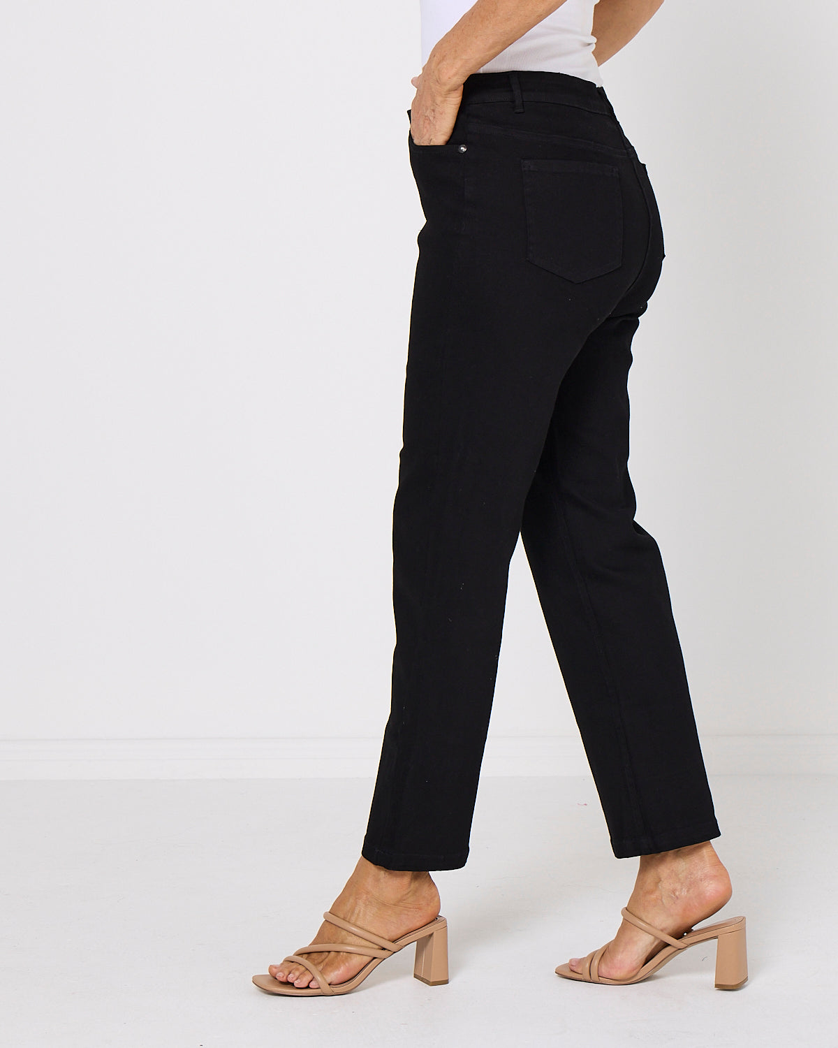 Classic Straight Leg Jeans - Black
