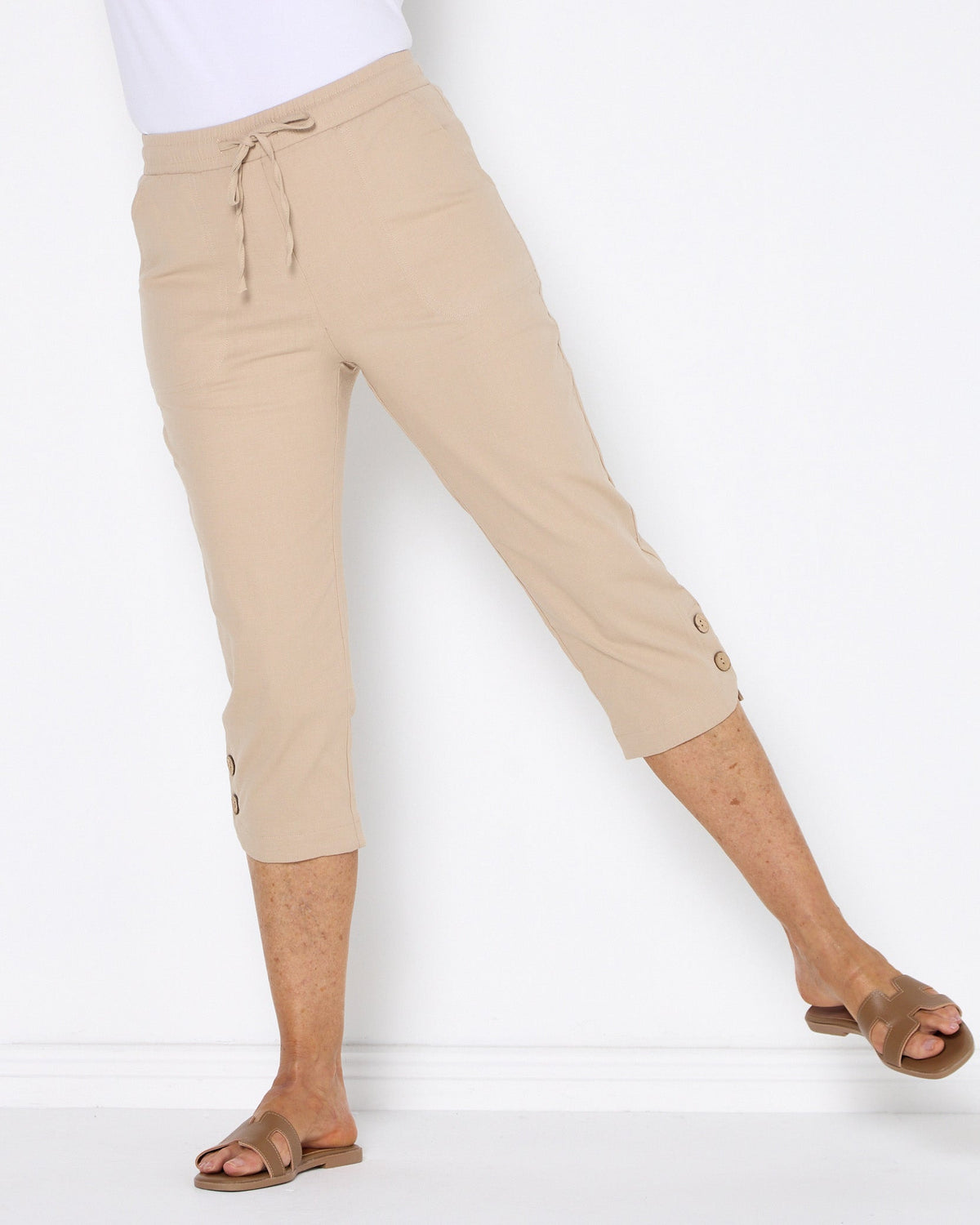 Aeroweave Capri Pant - Stone
