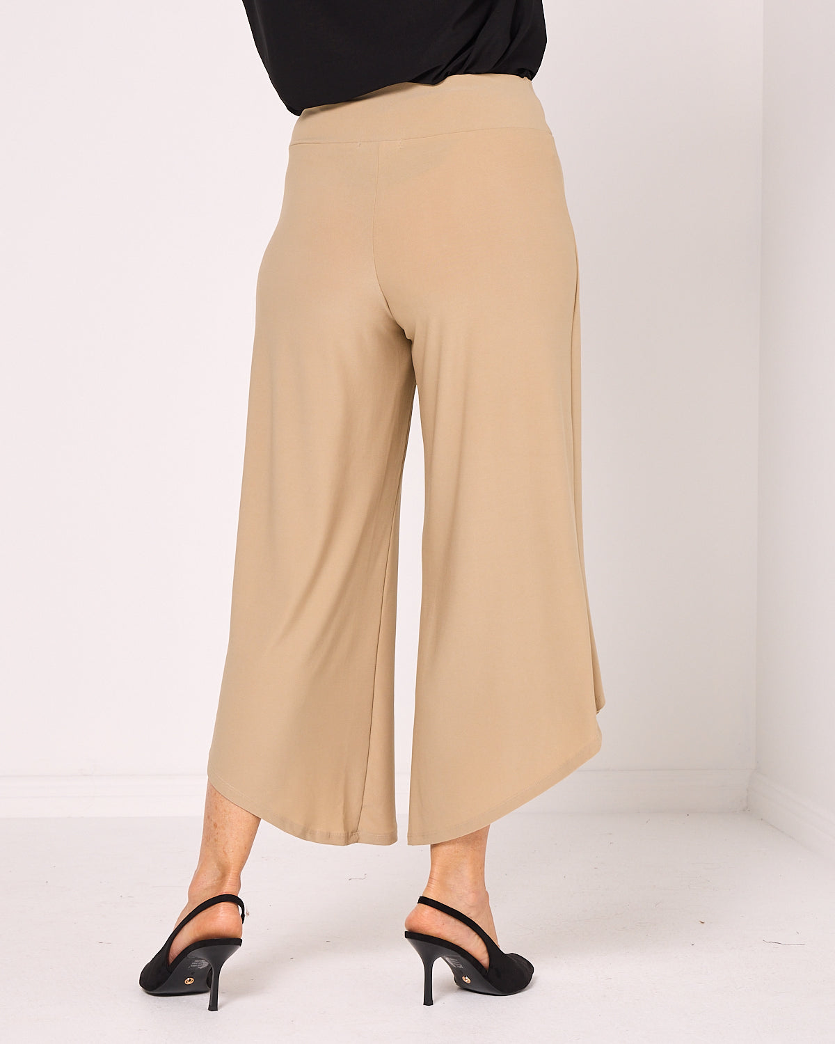 Petal Pant - Beige